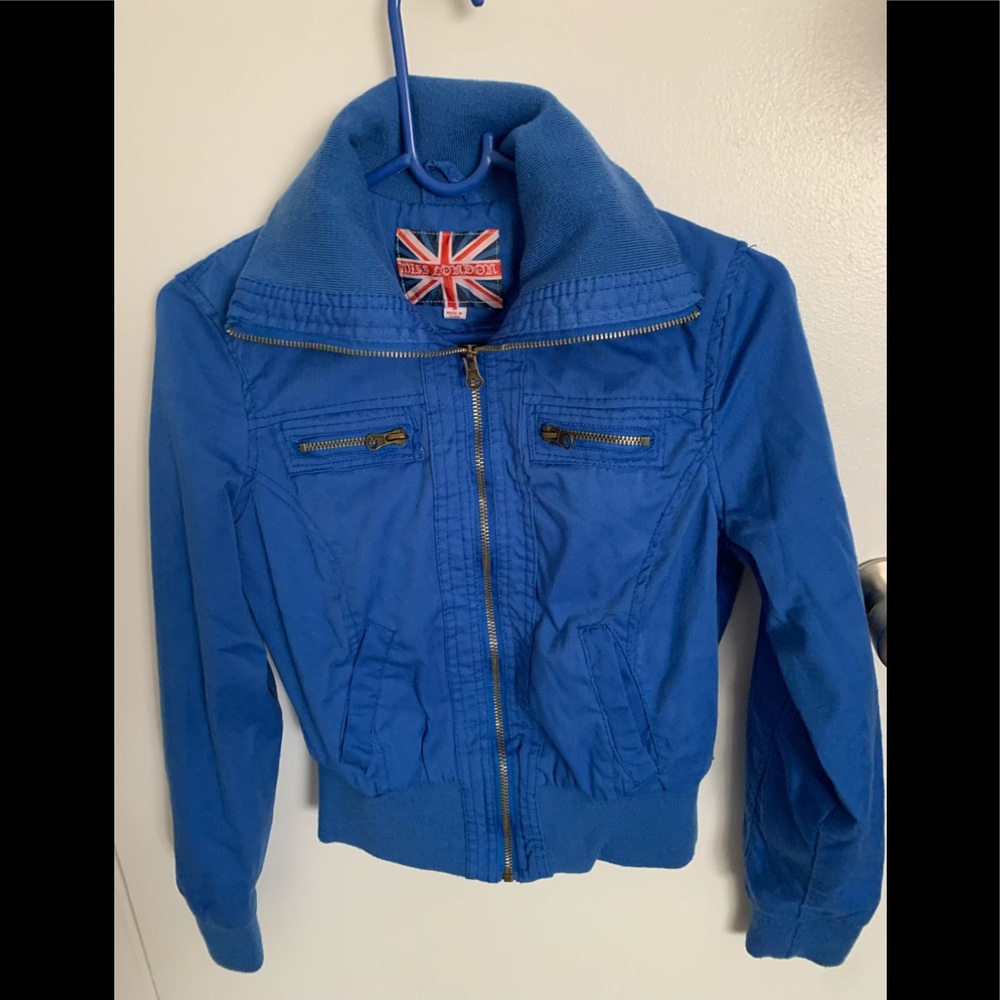(Bundles) kids Blue jacket full zipper  size M and kids Gray sweaters size M
